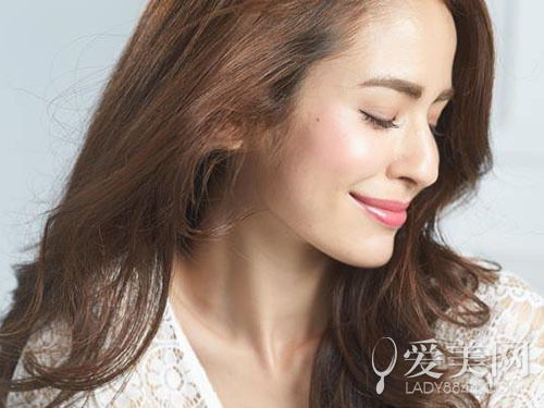 网购化妆品哪个网站好 网购化妆品有攻略